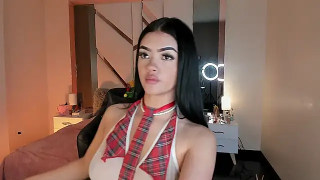 EmmaStonns online show from December 16, 2025, 10:53 am