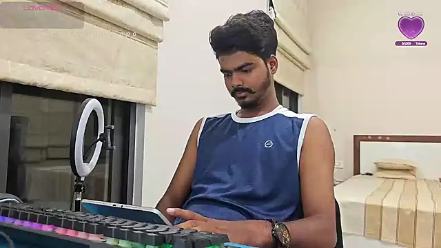 Snapshot of mrbuddy85 chatting on October 15, 2025, 5:13 pm mrbuddy85 online show from October 15, 2025, 5:13 pm