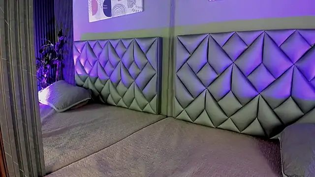 Kitty Dollyy online show from September 20, 2025, 8:32 pm