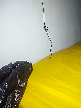 lucerocutte online show from September 14, 2025, 6:01 am