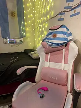 SoftLady S33 online show from July 2, 2026, 3:23 am