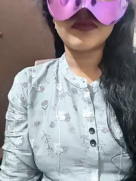 Snapshot of Hot_Alia04 chatting on November 3, 2025, 5:36 pm Hot Alia04 online show from November 3, 2025, 5:36 pm