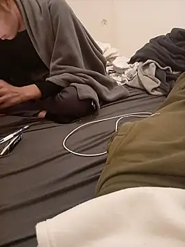 Couplefrsex online show from October 7, 2025, 2:03 pm