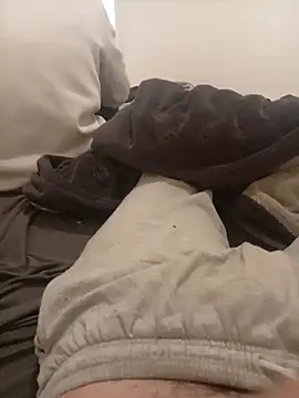 Couplefrsex online show from October 25, 2025, 2:35 pm