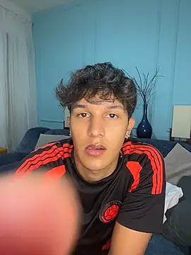 Leo Savage  online show from March 23, 2026, 3:10 am