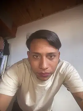 Patrick Hott  online show from January 16, 2026, 8:02 pm