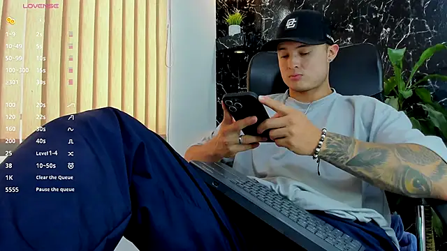 Alexander ferre online show from September 27, 2025, 6:24 pm