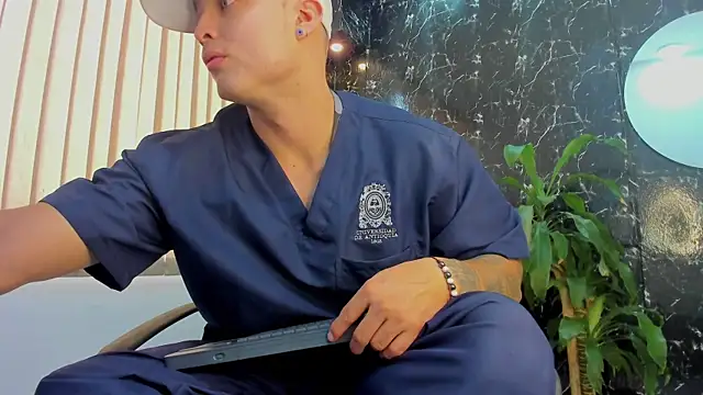 Alexander ferre online show from October 16, 2025, 5:03 pm