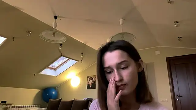 DarlineBrustera online show from September 18, 2025, 2:41 pm