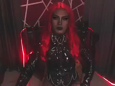 Snapshot of Hail_ur_Dominant chatting on October 15, 2025, 7:03 pm Hail ur Dominant online show from October 15, 2025, 7:03 pm