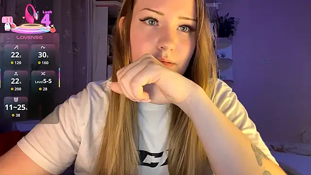 PandaFluff online show from September 20, 2025, 5:14 pm