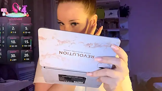 PandaFluff online show from September 22, 2025, 5:15 pm