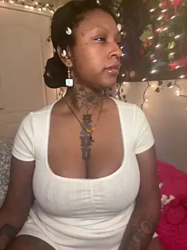 MistiSavannah online show from March 19, 2026, 12:36 am