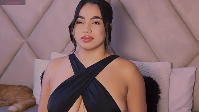 CharlotteeBrownn online show from November 5, 2025, 7:03 pm