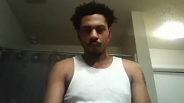 Snapshot of Yungandhungd chatting on September 28, 2025, 12:21 pm Yungandhungd online show from September 28, 2025, 12:21 pm