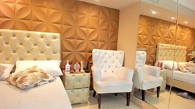 BarbaraCortez online show from February 7, 2026, 8:12 pm