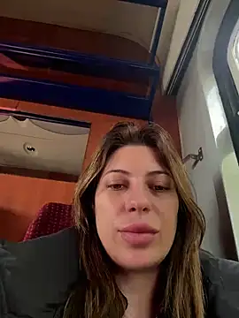 Snapshot of AlexAlice12 chatting on October 12, 2025, 11:31 am AlexAlice12 online show from October 12, 2025, 11:31 am