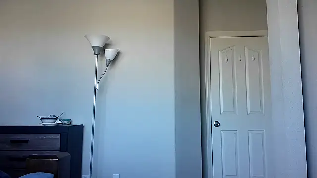 Marlowlovee online show from October 5, 2025, 4:16 pm