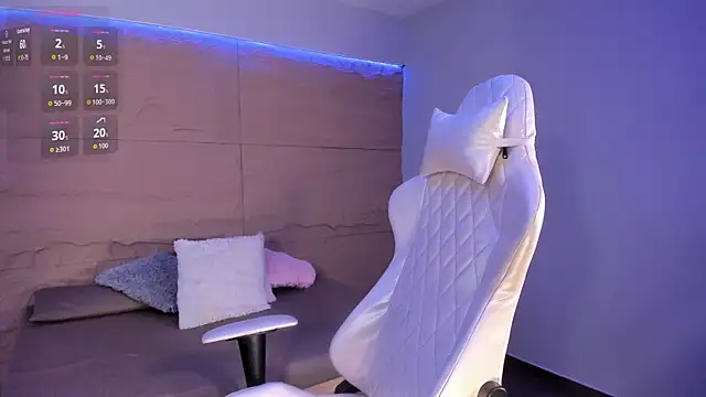 RenataLeclair online show from October 18, 2025, 4:41 pm