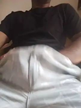 COme8989 online show from November 29, 2025, 6:16 am