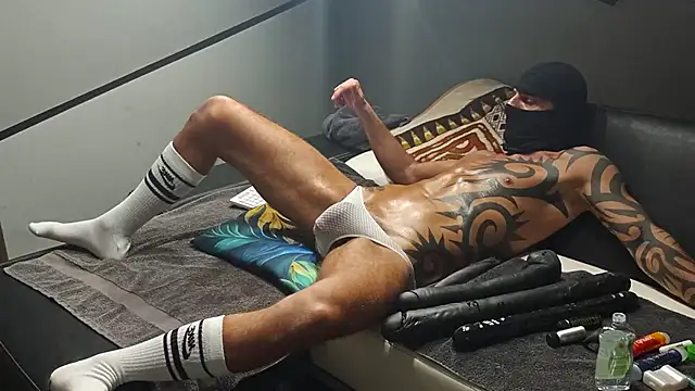 slavic boy 39 online show from February 18, 2026, 4:14 pm