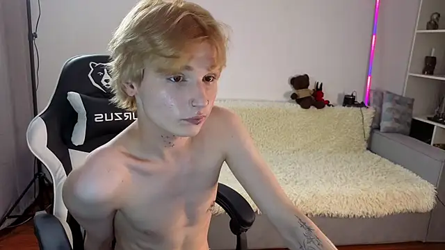 Your avatar online show from September 11, 2025, 10:37 am