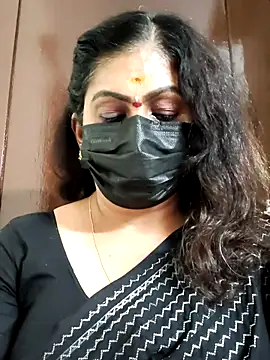 Sweetie swetha37 online show from September 15, 2025, 8:09 pm