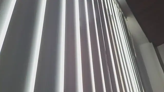 Crystal Star  online show from October 20, 2025, 1:22 pm