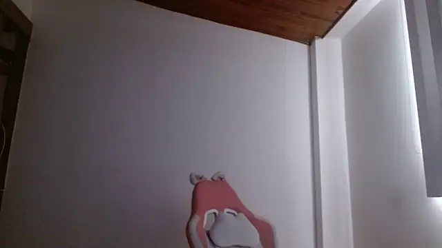 Crystal Star  online show from December 21, 2025, 12:34 pm