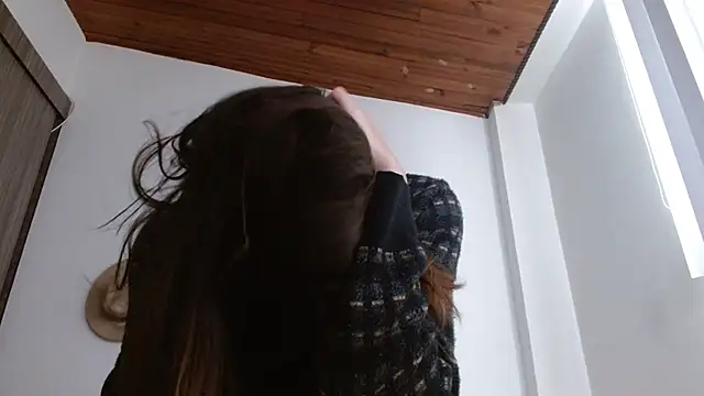 Snapshot of Crystal_Star_ chatting on February 19, 2026, 12:34 pm Crystal Star online show from February 19, 2026, 12:34 pm