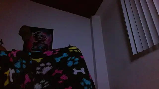 Snapshot of Crystal_Star_ chatting on February 21, 2026, 8:59 am Crystal Star online show from February 21, 2026, 8:59 am