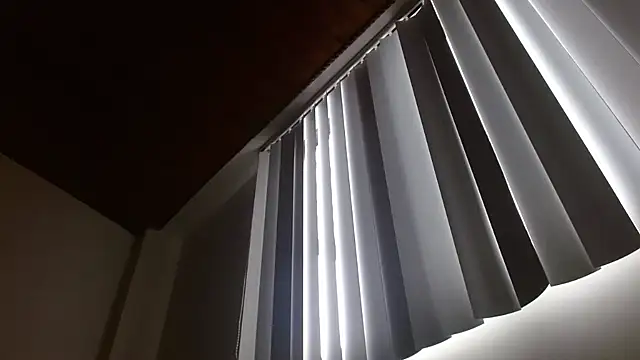 Snapshot of Crystal_Star_ chatting on February 22, 2026, 12:58 pm Crystal Star online show from February 22, 2026, 12:58 pm