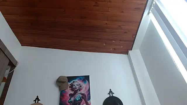 Snapshot of Crystal_Star_ chatting on February 24, 2026, 1:20 pm Crystal Star online show from February 24, 2026, 1:20 pm