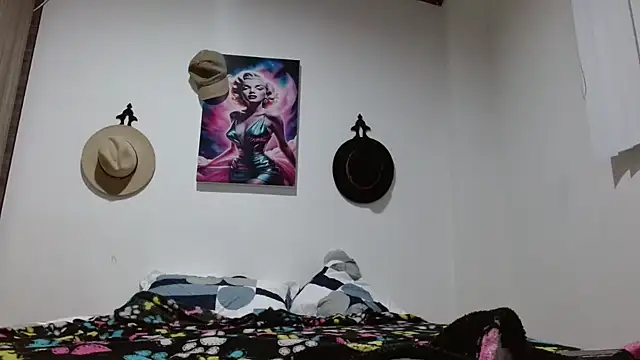 Snapshot of Crystal_Star_ chatting on February 26, 2026, 11:48 pm Crystal Star online show from February 26, 2026, 11:48 pm