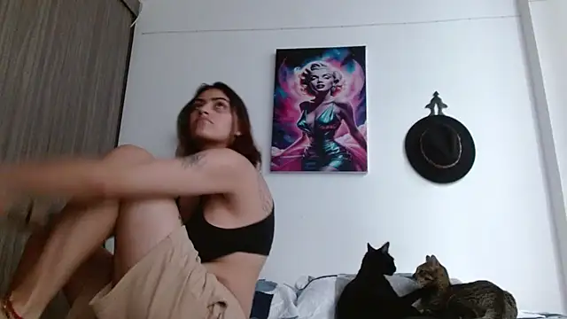 Snapshot of Crystal_Star_ chatting on March 1, 2026, 7:16 pm Crystal Star online show from March 1, 2026, 7:16 pm