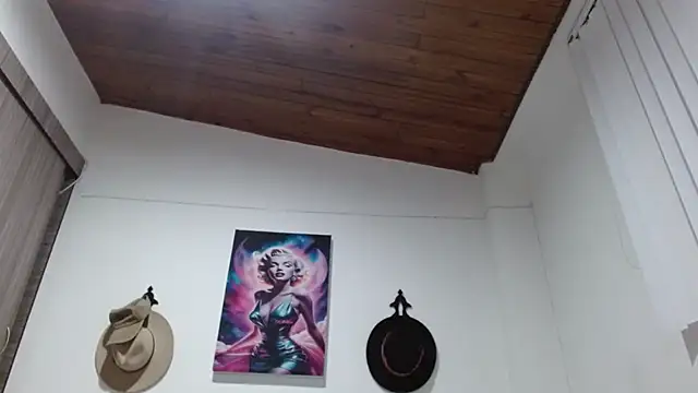 Snapshot of Crystal_Star_ chatting on March 3, 2026, 10:21 am Crystal Star online show from March 3, 2026, 10:21 am