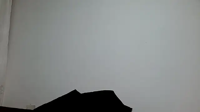 Gia Lee online show from October 9, 2025, 3:04 am