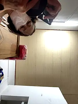 July-Asian online show from October 10, 2025, 12:59 pm