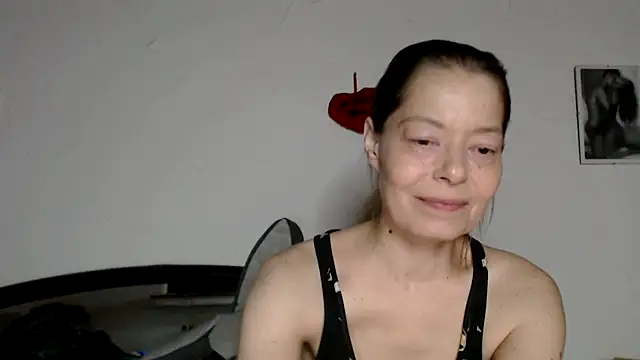 SexySarah177 online show from February 8, 2026, 9:29 pm