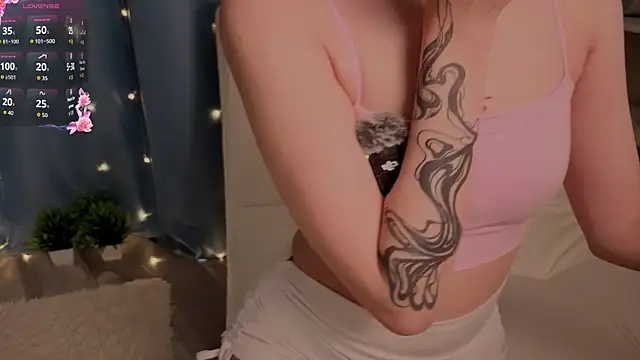 Winaria online show from October 25, 2025, 4:20 am