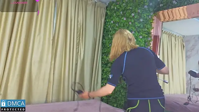 Snapshot of nena_cupcake_ chatting on March 11, 2026, 11:16 am nena cupcake online show from March 11, 2026, 11:16 am