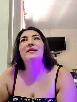 lina maria99 online show from September 10, 2025, 7:25 pm