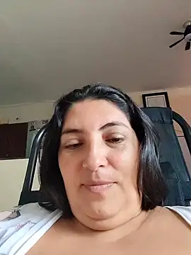 Snapshot of lina_maria99 chatting on April 24, 2026, 3:47 pm lina maria99 online show from April 24, 2026, 3:47 pm