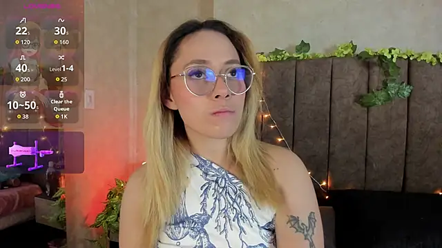 LanaMills  online show from March 10, 2026, 5:56 am