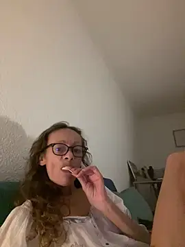 Chris06d22xh online show from September 15, 2025, 7:25 pm