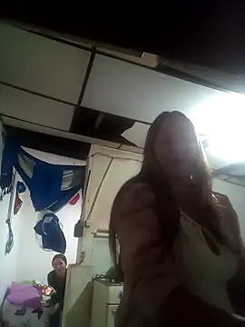 Keilathompson10 online show from September 27, 2025, 3:33 am