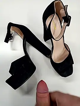 piciupiciu94 online show from February 9, 2026, 11:14 am