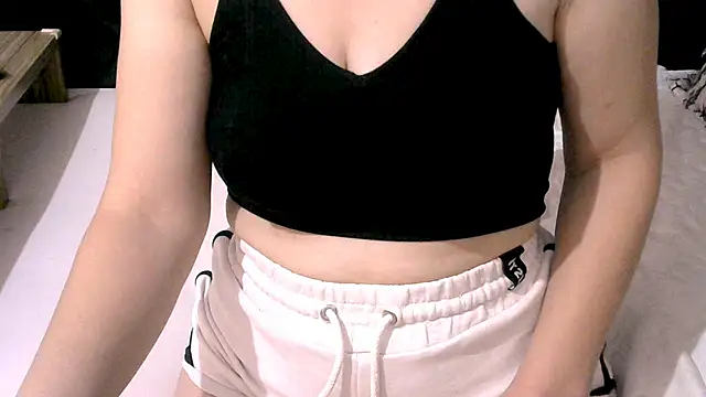 Snapshot of devinantalya chatting on October 25, 2025, 1:18 pm devinantalya online show from October 25, 2025, 1:18 pm