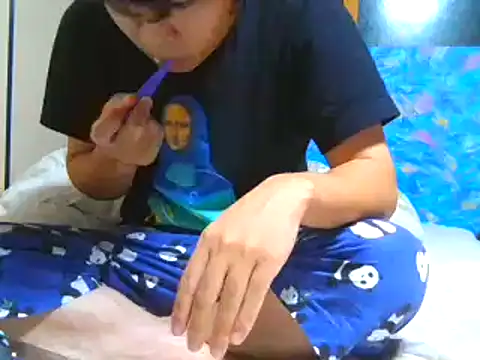 Snapshot of hiromu53 chatting on October 2, 2025, 1:29 pm hiromu53 online show from October 2, 2025, 1:29 pm