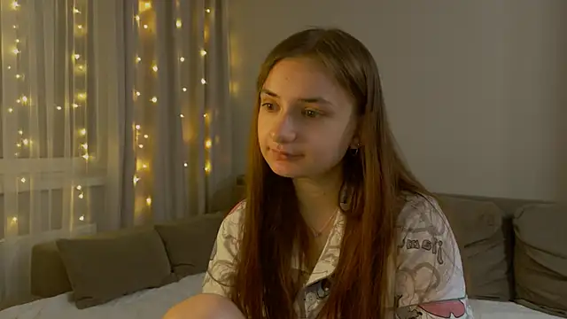 Lelia Vibe online show from April 13, 2026, 9:53 pm